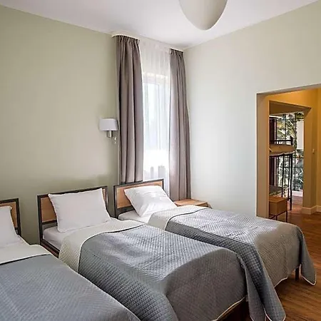 Simurg Hotel *